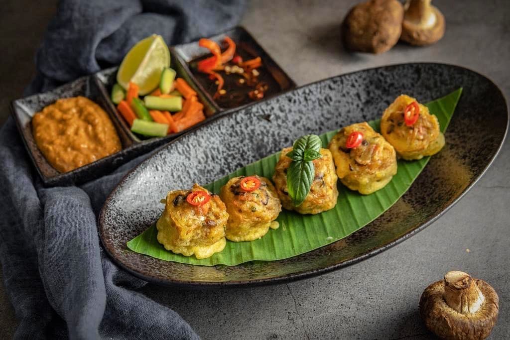 vegan dishes at Green Earth cafe