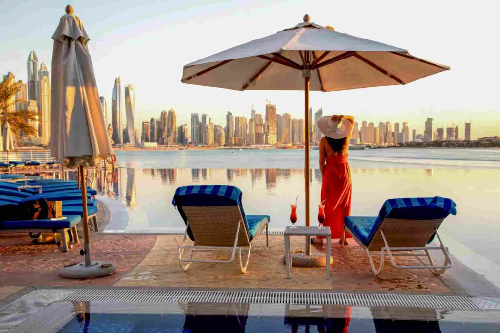 Hitting up a Hotel for the 3 Day Weekend? You’ll Need these Stunning Staycation Staples