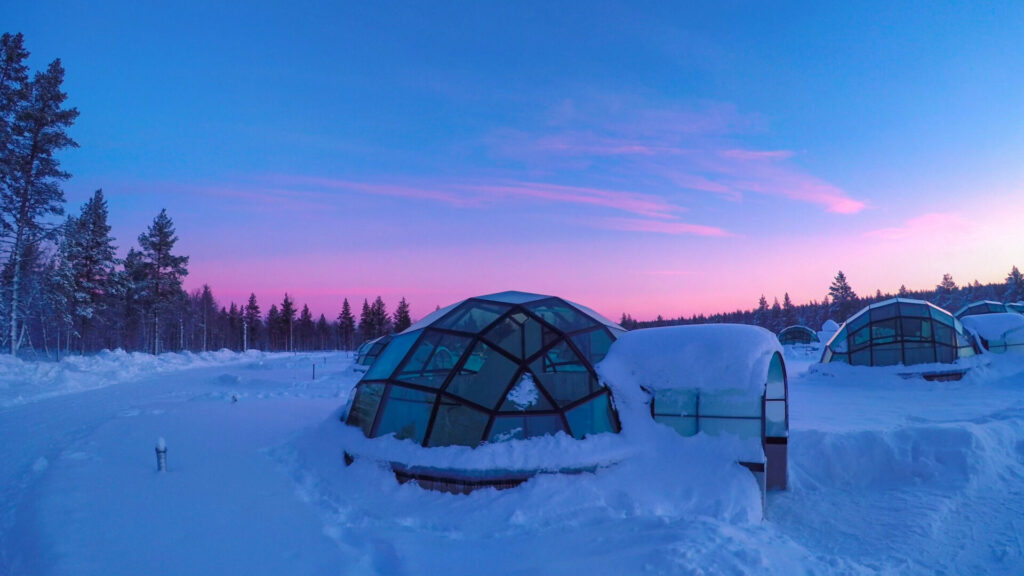igloor during polar twilight at kakslauttanen artic resort