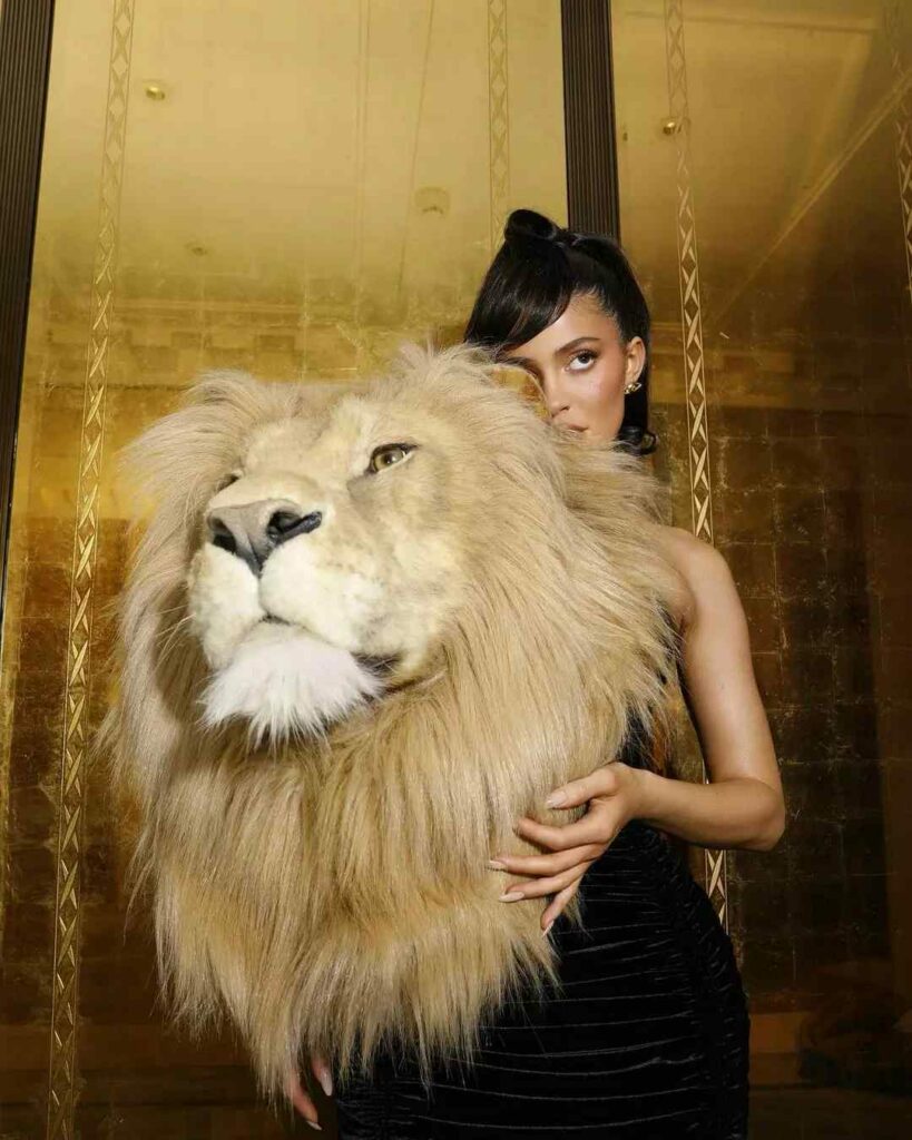 The dresses although made from foam, were criticised for glamourising the killing of big cats