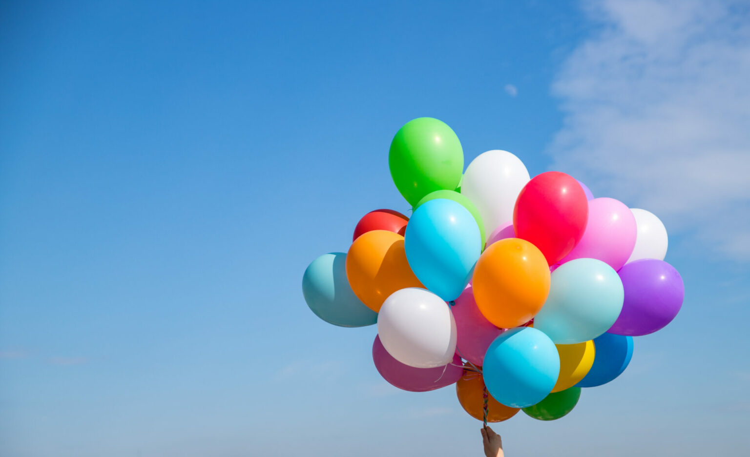 UAE Announces SingleUse Plastic Ban From 2024 Including Crisp Bags And