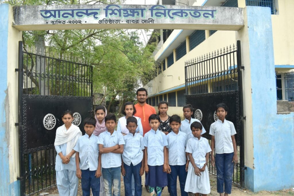 Babar Ali at Ananda Siksha Niketan school