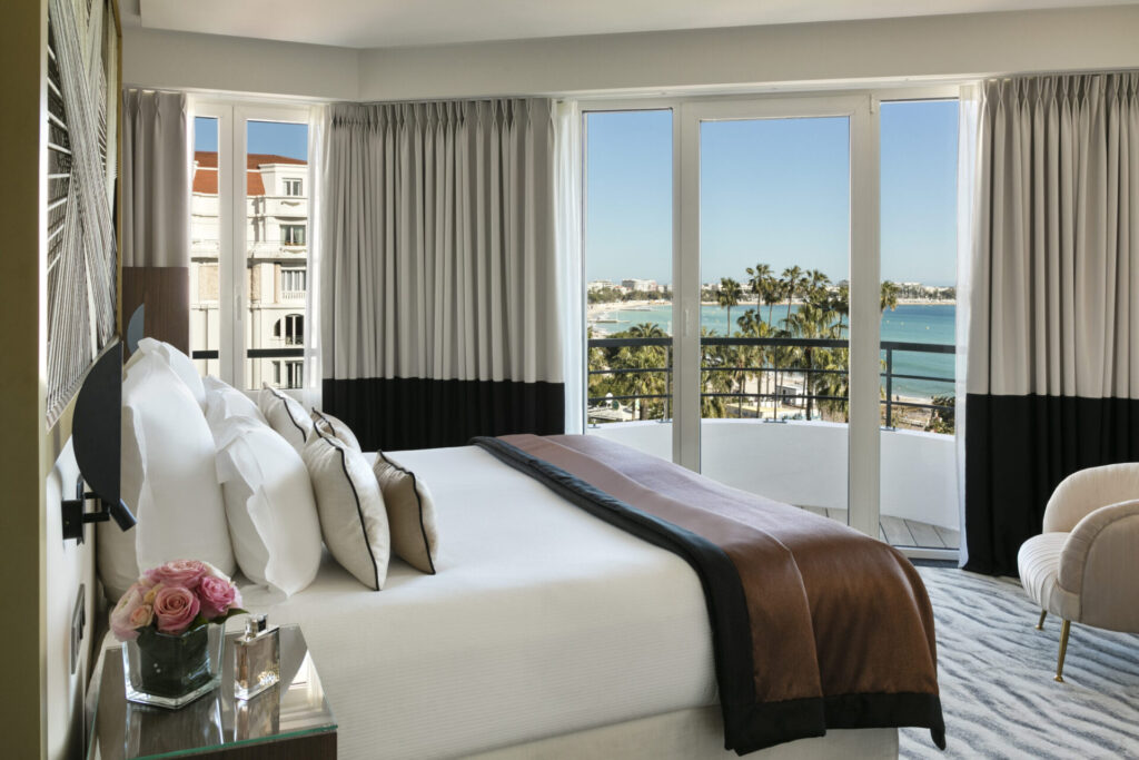 Suite at Hôtel Barrière Le Majestic looking out over Cannes beach