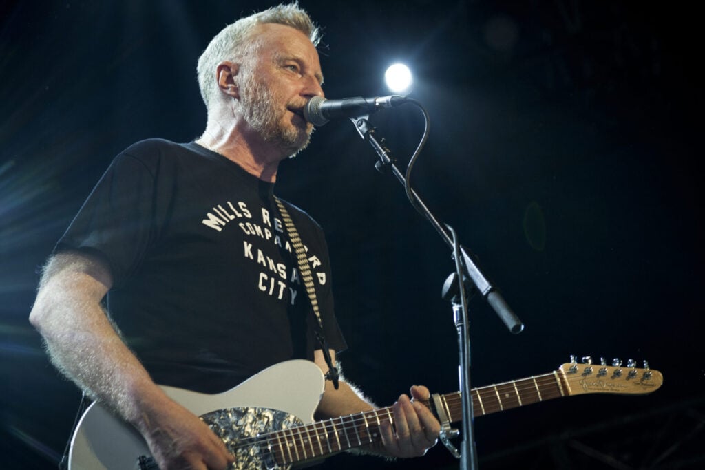 Billy Bragg singing live