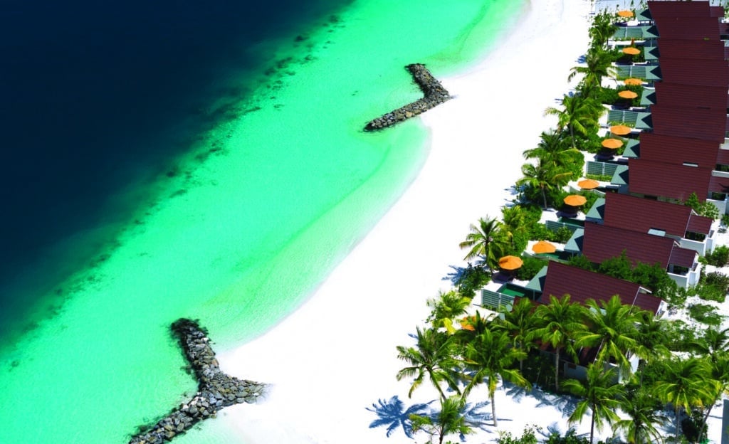 The beach at OBLU SELECT Lobigili