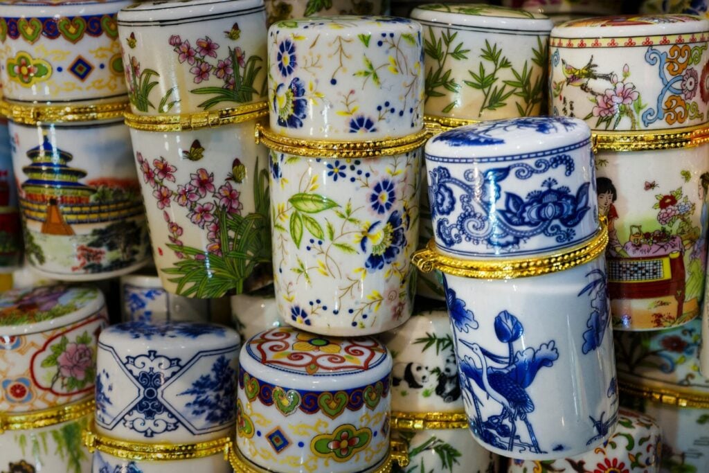 Little porcelain objects stacked on top of one another