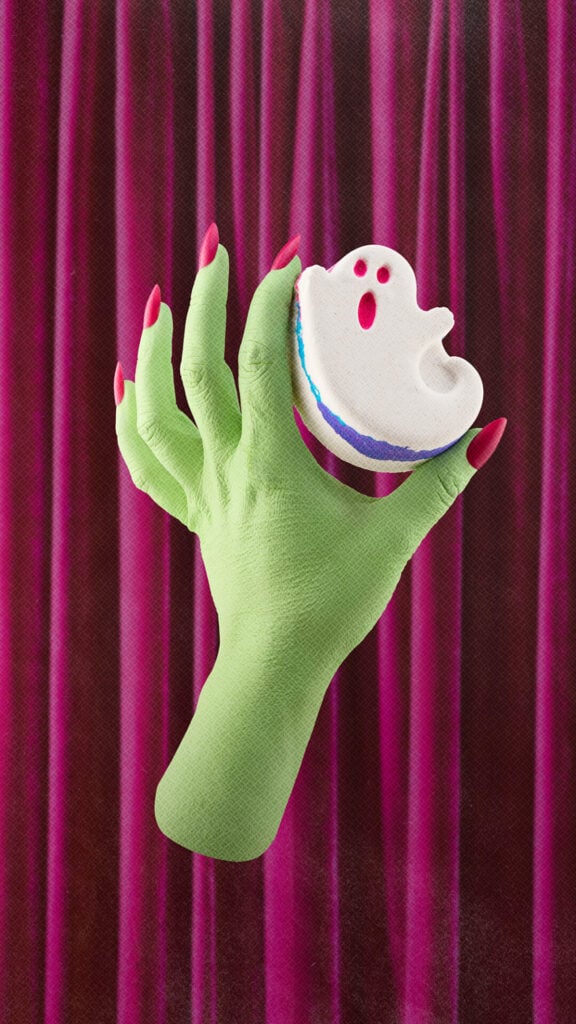 lush green hand holding ghostie bath bomb
